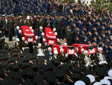 Τουρκία: Καταργείται το «Πένθιμο Εμβατήριο» του Φ.Σοπέν υπέρ του οθωμανικού «Τεκμπίρ» για τις κηδείες των πεσόντων